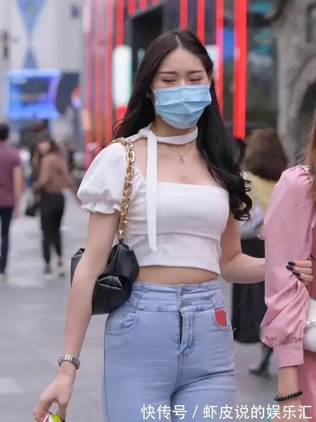 小个 小个子女生穿搭牛仔裤搭配高跟鞋,显瘦增高魅力十足,你喜欢吗?