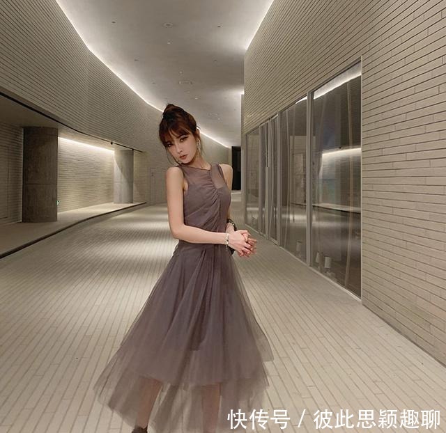 甜美|日常穿搭:纱裙这样穿,打造最完美的夏日风情