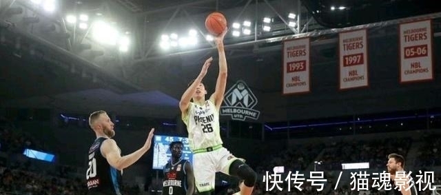 周琦|CBA速递：广东引进NBA现役后卫 周琦球衣遭哄抢 山东更换队名队标