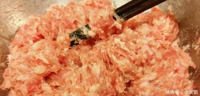 抄手|包子油条靠边站,它才是“懒人早餐”,喷香四溢,吃一口就上瘾