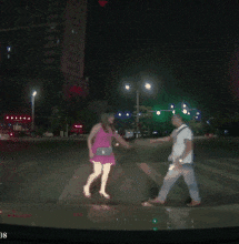 |搞笑GIF:连甩鱼竿都不会,我来教你!