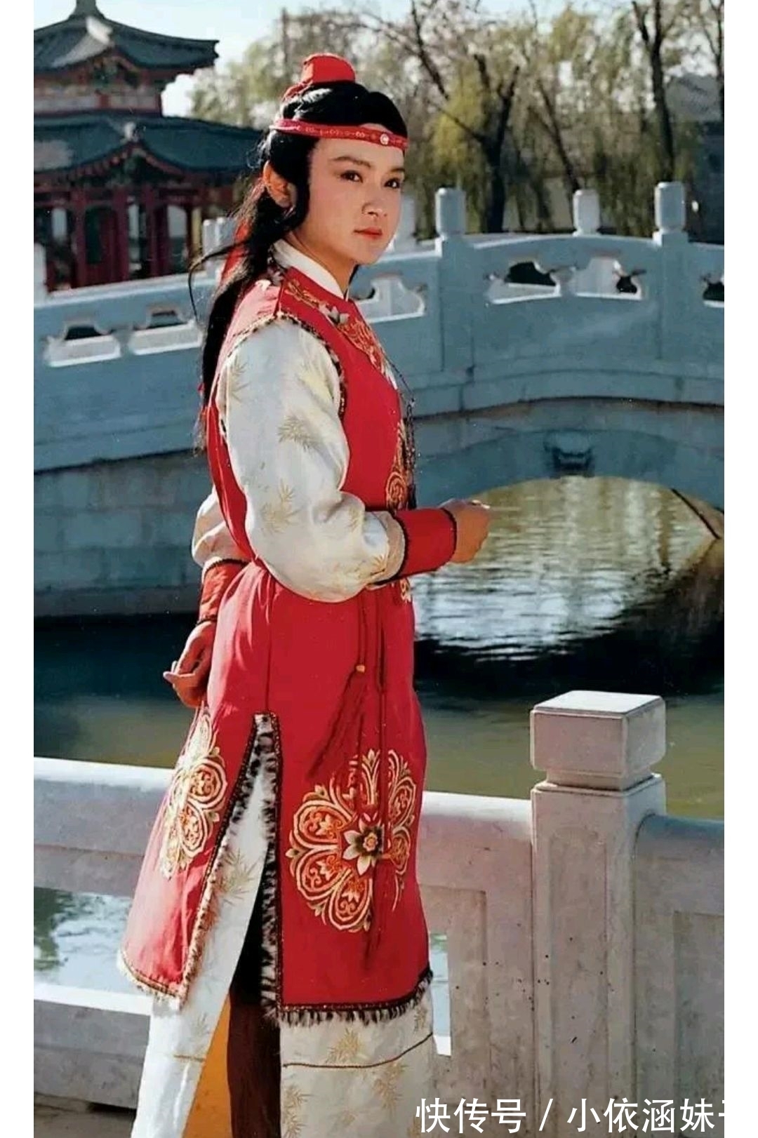 薛家$薄命司排第一的薛宝钗,自然结局悲惨,失了富家小姐身份,无人管