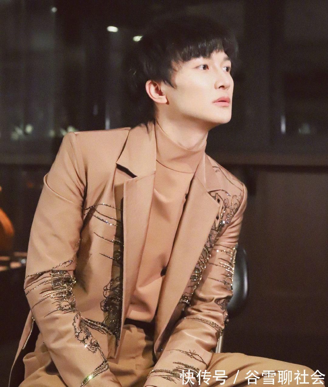 华晨宇、周深、米希亚形成分水岭，《歌手》舞台逐渐开始划分档次