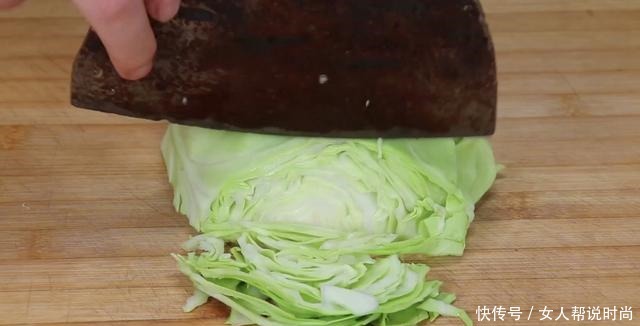 粘锅|今天才知道,原来包菜粉条这样做,难怪之前粉条老粘锅,收藏了