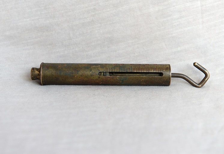  杯托|安徽农村的杯托、手灯和火桶等老物件，基本消失，如今不容易见到