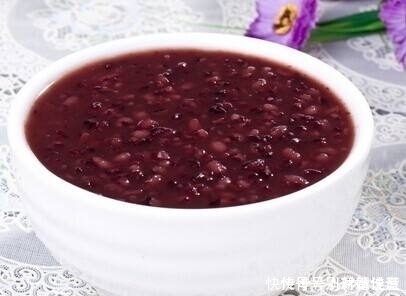 黑米银耳粥|黑米和此物一起煮,睡眠好了,皱纹淡了,脸色红润有光泽