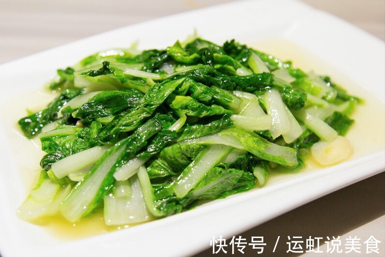 不管炒什么青菜,都不要直接下锅,掌握2个要点,脆嫩翠绿不出水