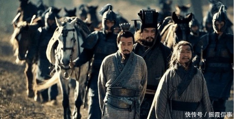 诸葛亮|庞统和诸葛亮谁的本事大？看看关羽的下场就明白