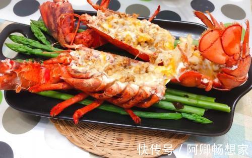 蒜蓉蒸大龙虾，含幼儿所必须的组氨酸，不用吃光看看就解馋