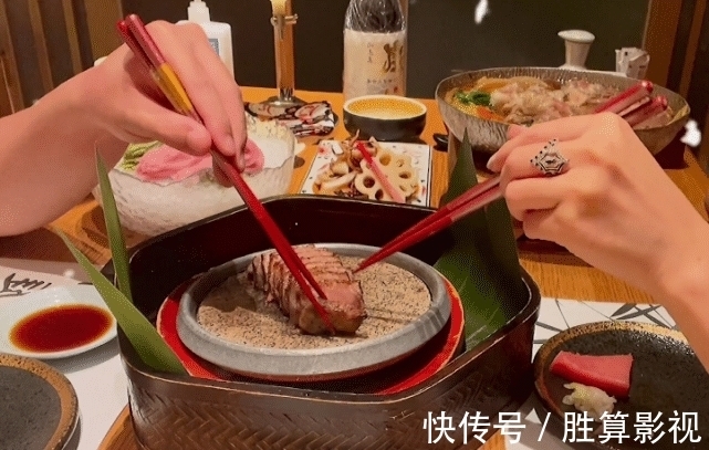 《心動4》橙子官宣戀情后,迎來26歲生日,小孔羅悅嘉現(xiàn)身生日會