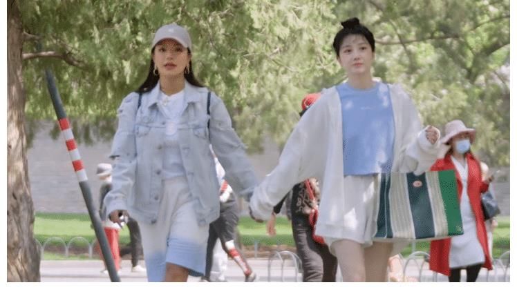 大妈|陈小纭误入相亲角，大妈大叔都来询问，但进北京相亲2群都没资格