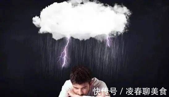 肝气郁结|肝不好的人,睡觉时会有4种表现,若没有,肝脏还算健康!