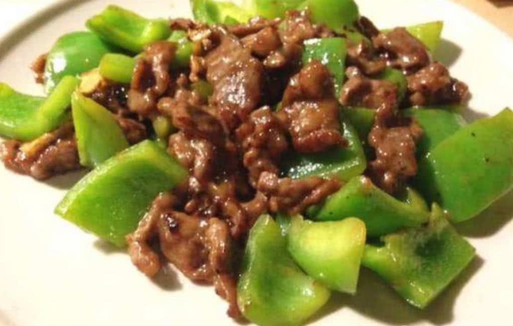 青椒和此物一起炒,排出毒素,长身体,气血足了,早食早受益