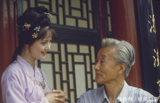 87版《红楼梦》中,竟然有两人同演一角色,看完照片傻傻分不清楚