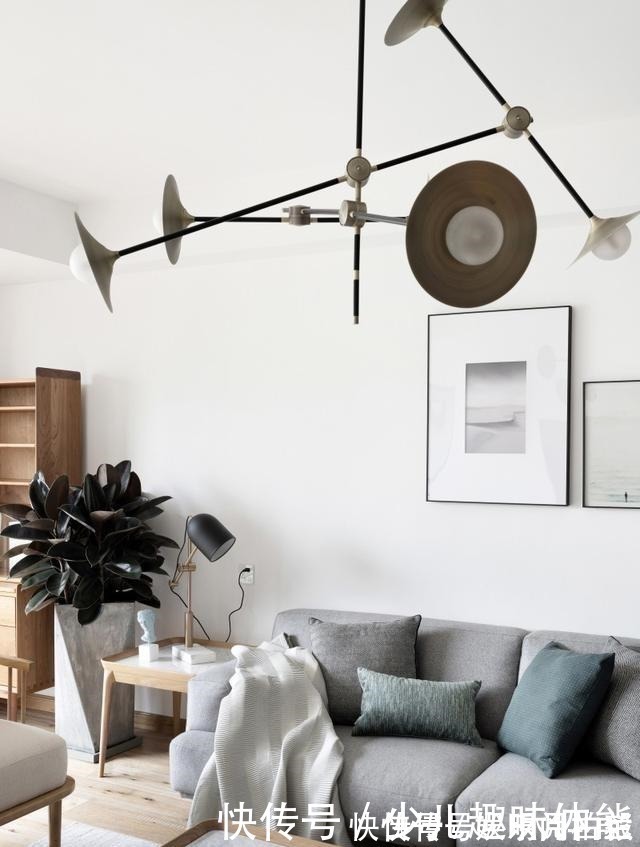 客厅|220㎡原木风设计,4室2厅3卫,一进门,就被客厅迷住了!