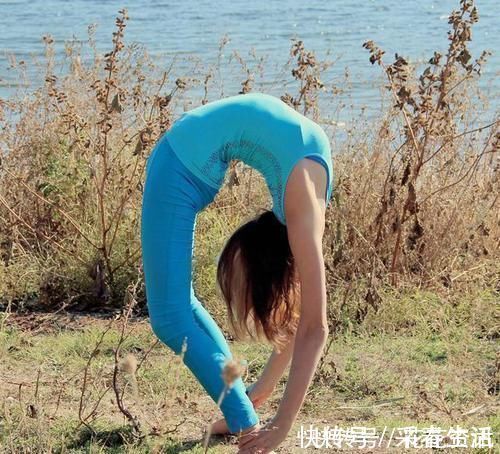 骑马式|想要练出马甲线，这组瑜伽坚持练三个月就可以帮你实现