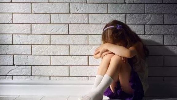 性早熟|8岁女孩骨龄达11岁，终生身高不超过一米五，罪魁祸首竟然是它