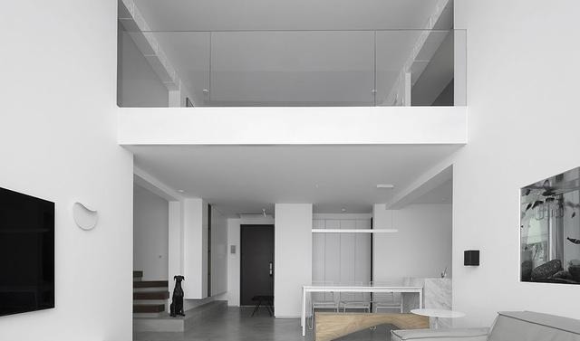 照明|断舍离做到极致，200㎡一尘不染毫无杂物，每天保持干干净净