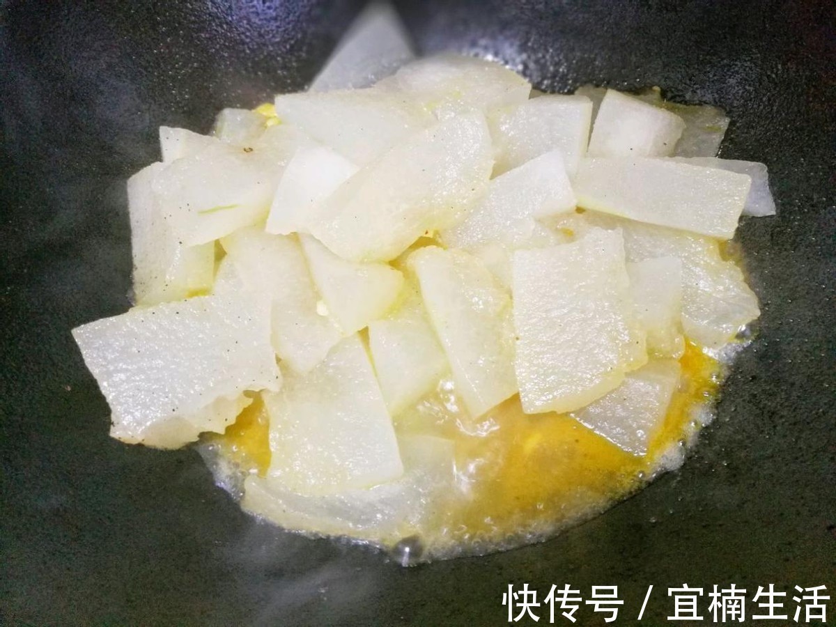 辣椒圈|爱吃冬瓜的一定要看过来，这样做出来的冬瓜比红烧肉还好吃，真香