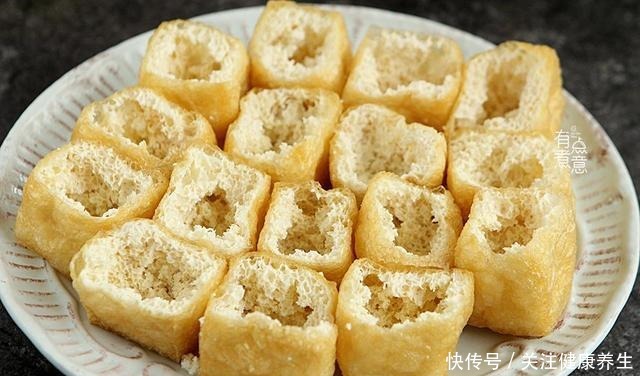 冬天,儿子迷上了吃它,咸香软糯,满满都是馅料,每次最少吃6个