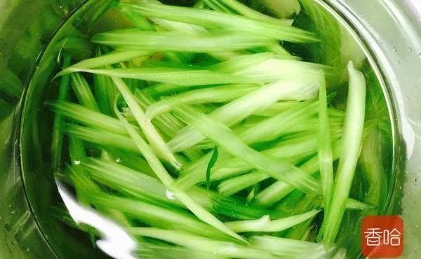 鲜嫩|四月这菜是一宝,鲜嫩爽脆营养高,清肠刮油促消化