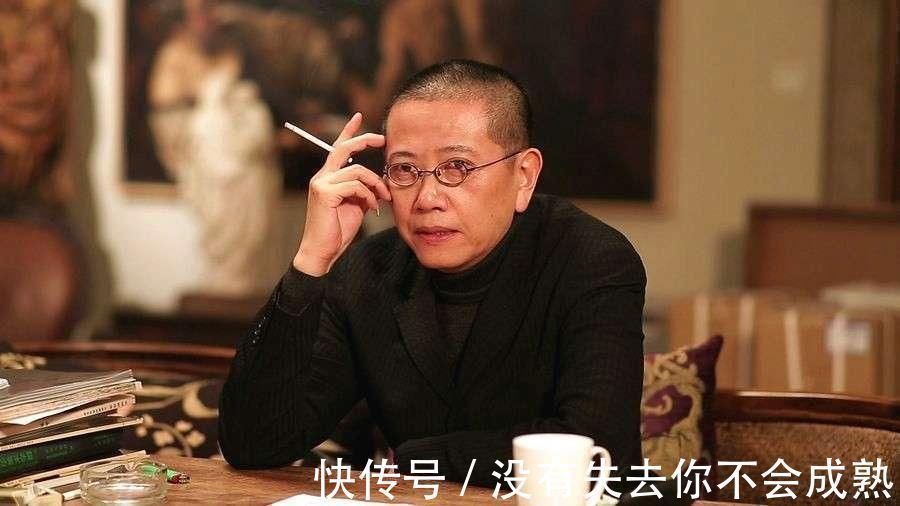 国学@陈丹青评价于丹是个“神父”,于丹和易中天真是二三流学者吗