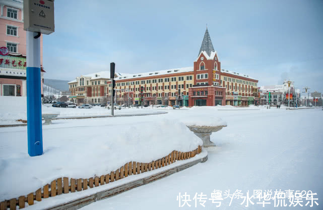 实访|实访-35℃中蒙边界小城，没车红绿灯是摆设，大街上只见3种人