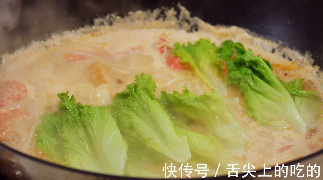 天气寒冷,碰到这牛奶麻辣烫,我绝不手软,真香!吃完浑身暖烘烘