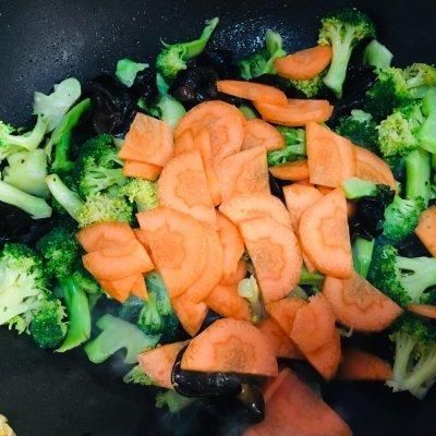  胡萝卜|家喻户晓的清脆西兰花木耳，学会你就是厨神