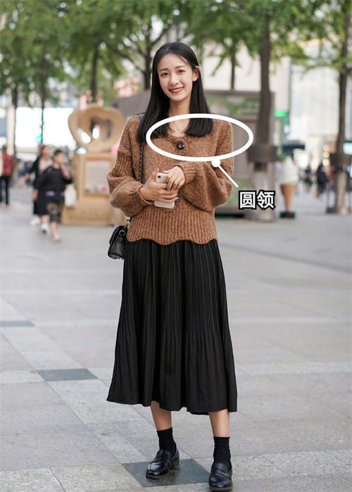 方形脸 方脸的女生适合什么发型、穿搭?送你一份形象指南,够用四五年了