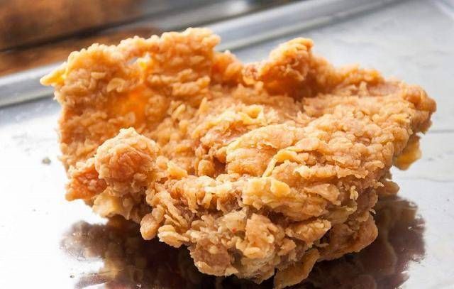 同样是鸡排,肯德基VS正新,区别有多大,网友只要咬一口就知道