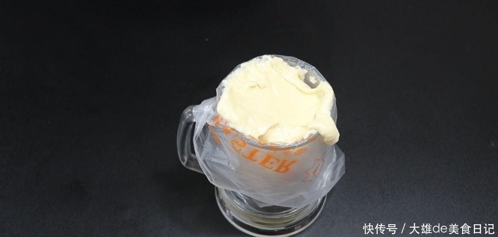 童年|童年最爱吃的长白糕，比蛋糕做法简单，外酥里软，香甜可口