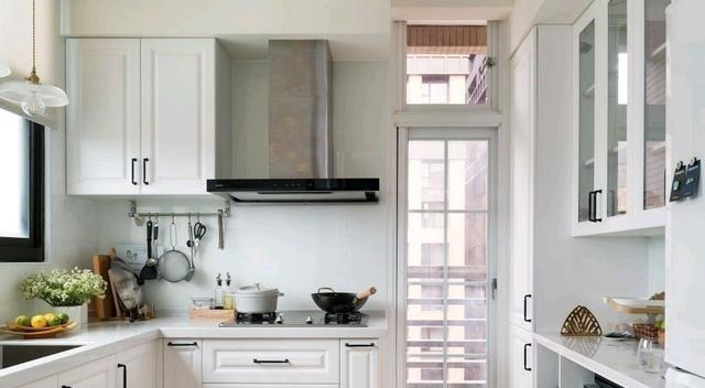 夫妻|医生夫妻106㎡美宅,主卧不做门,阳台比客厅还大,美到爆!