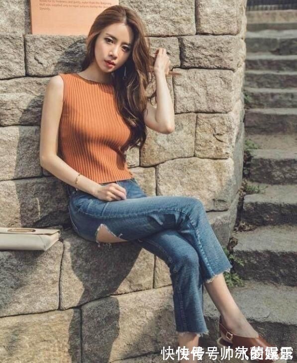 紧身牛仔裤 紧身牛仔裤美女,穿出好看迷人的身段,养眼又优雅