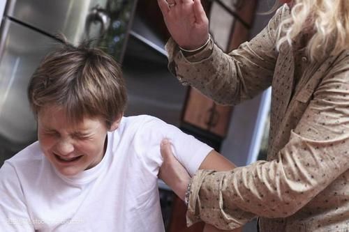 爸爸|“爸爸,我真的起不来了,拉我一下吧”,这是6岁女孩最后留下的话