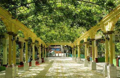 坎儿井 有火焰山的新疆吐鲁番