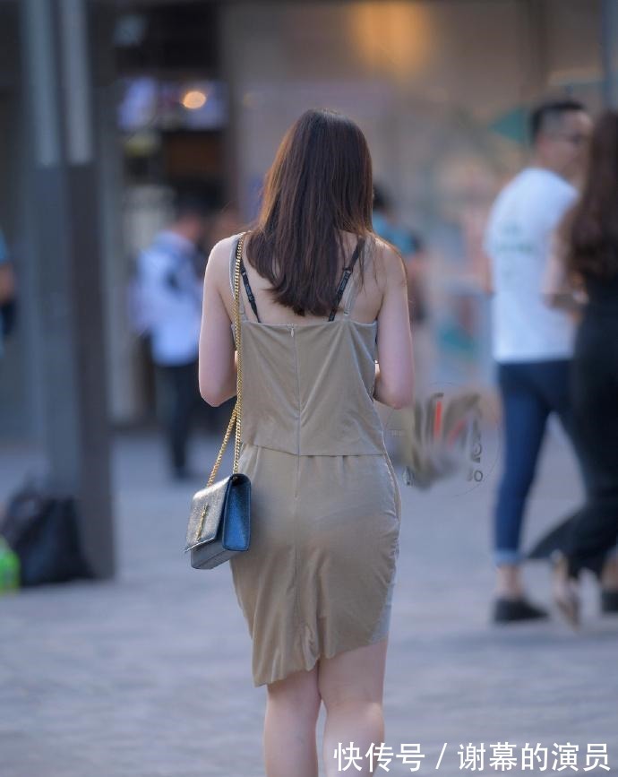 空气刘海|丰腴美人的穿搭，另辟蹊径