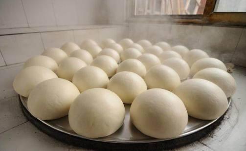 高血压|高血压患者不能吃的食物,会加重血管堵塞,可不能贪嘴