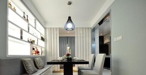 电视背景墙|晒晒朋友130㎡的新房,3室2厅好通风,一进门就被震惊了!