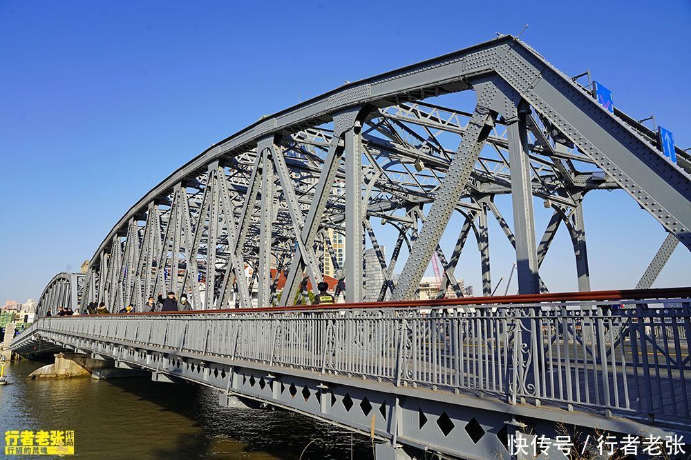 上海老建筑中最独特的一个,只有100米长,见证了上海滩百年历史