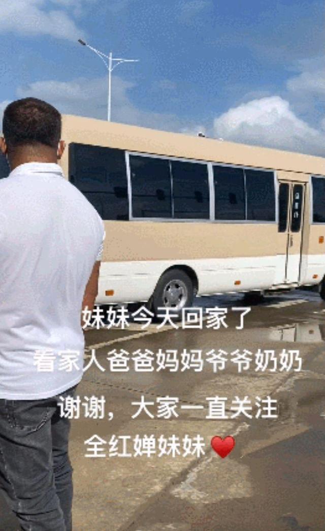 看望|全红婵回村看望亲人,坐商务车低调进村,仅待1个小时就匆匆离开