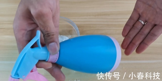 混合|白醋和洗衣液混合,解决了每个家庭的困扰,真实用学学吧!