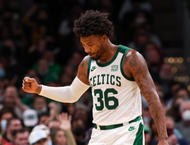 圣誕大戰(zhàn)|斯馬特：我們急需這場(chǎng)勝利，球隊(duì)?wèi)?yīng)多圍繞大個(gè)子展開(kāi)戰(zhàn)術(shù)