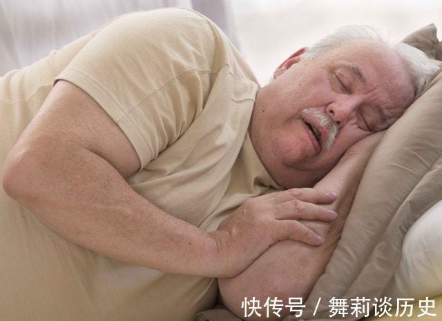 睡眠时间|中老年人几点起床最好？60岁以后，每天睡多长时间最合适？