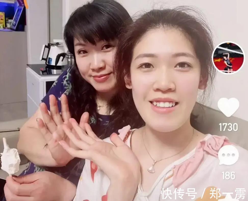 国家队|22岁生日快乐!世界冠军李盈莹感动落泪,国家队给她庆祝生日!