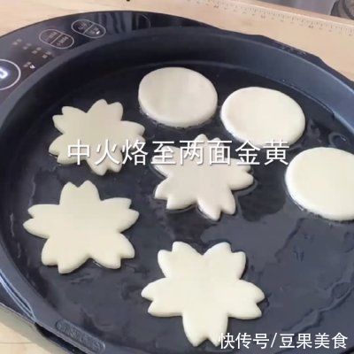 光盘|这道不用发面的奶香发面饼，分分钟光盘