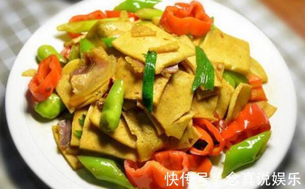 送你几道招待客人拿得出手的好菜，油光满面，一桌人吃的满嘴流油