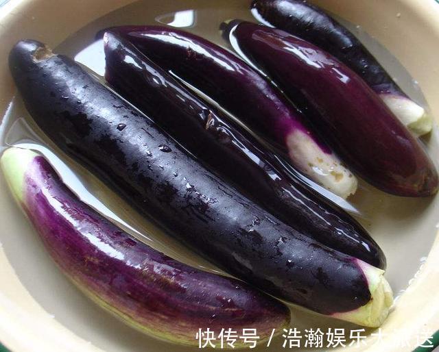 比肉馅还香的饺子，茄子当馅，不油腻口感更绵软