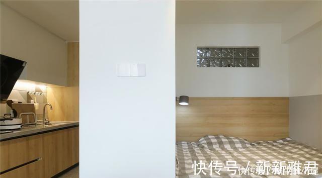 收纳|沙发做隔断,电视装落地窗上,30㎡小家照样功能齐全,简约精致!