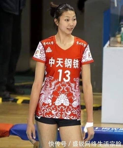 周波|袁心玥的故事:小时候比朱婷更受重视,如今是女排副攻线最后希望